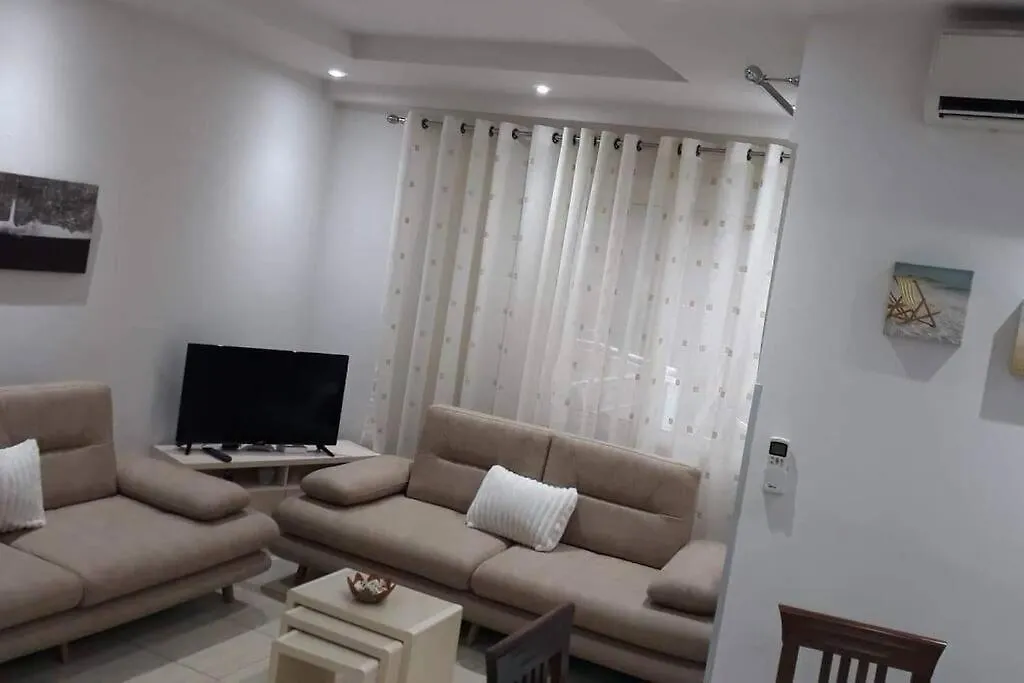 Kristal Street, 100 Meters From The Beach Golem  Apartment Golem (Tirana)